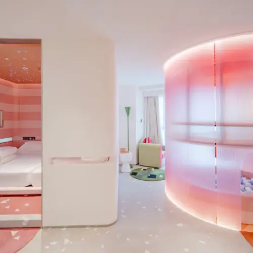 Family Twin Bed Suite