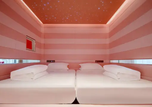 Family Twin Bed Suite