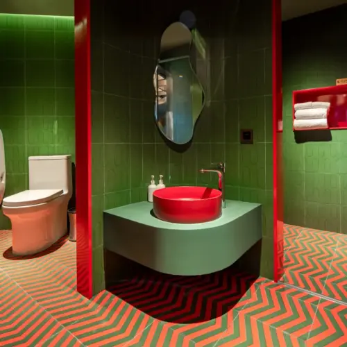 Family Twin Bed Suite-B