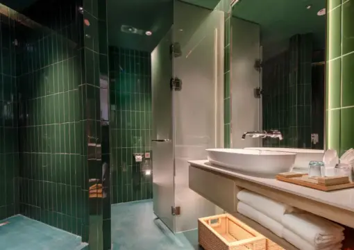 Family Twin Bed Suite-B